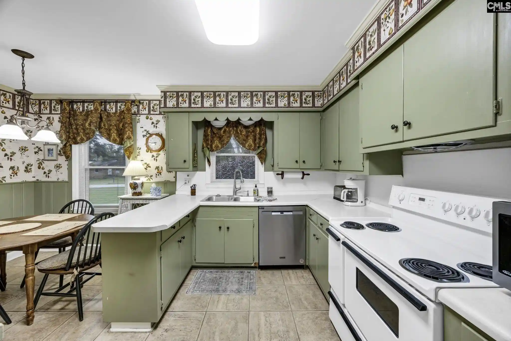 Photo 4 of Sale Pending at 115 E Wheeler, Saluda, SC 29138 | MLS# 644845 | Listing updated on 2026-10-19