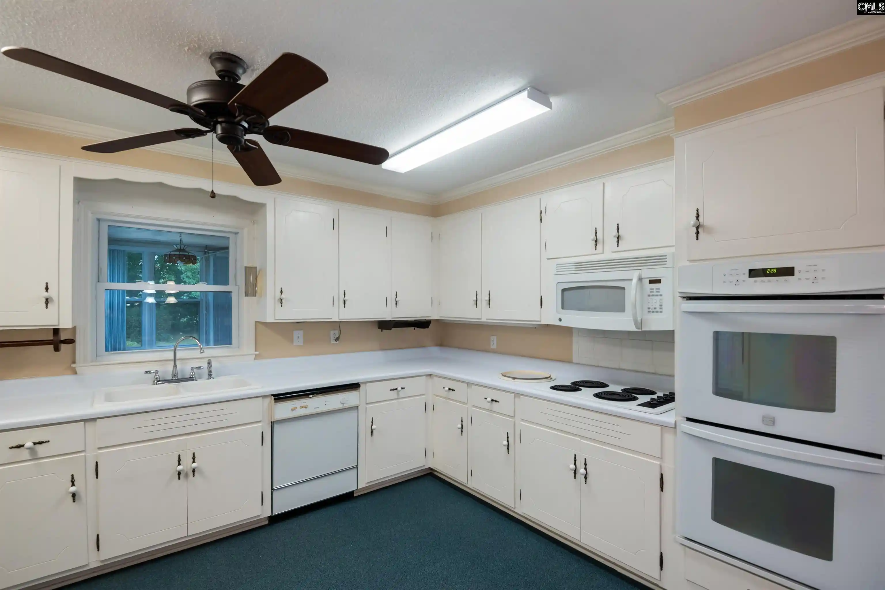 Photo 3 of Sale Pending at 325 Hempsted, Columbia, SC 29210 | MLS# 644857 | Listing updated on 2026-10-19