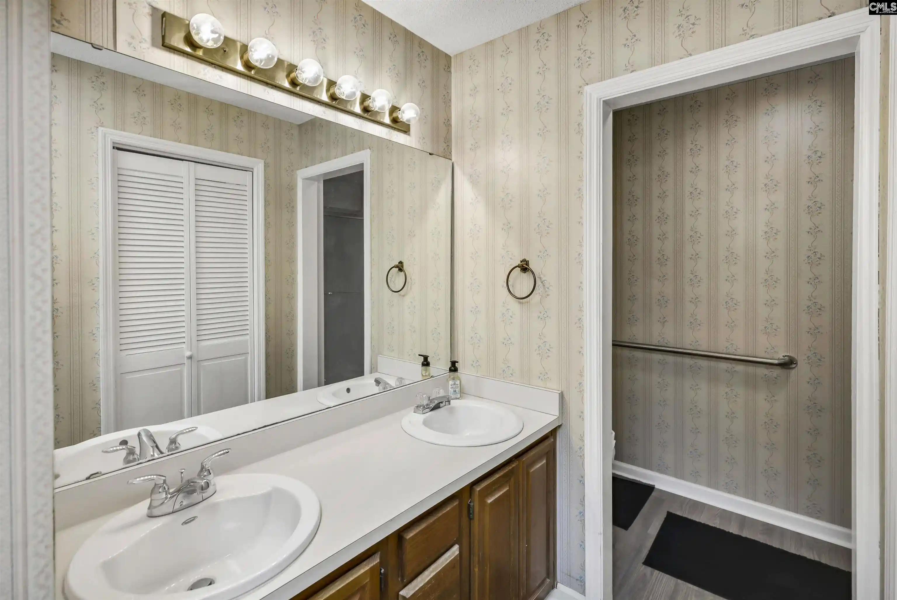 Photo 4 of Condo for sale at 422 Edgewater, West Columbia, SC 29169 | MLS# 644866 | Listing updated on 2026-10-13