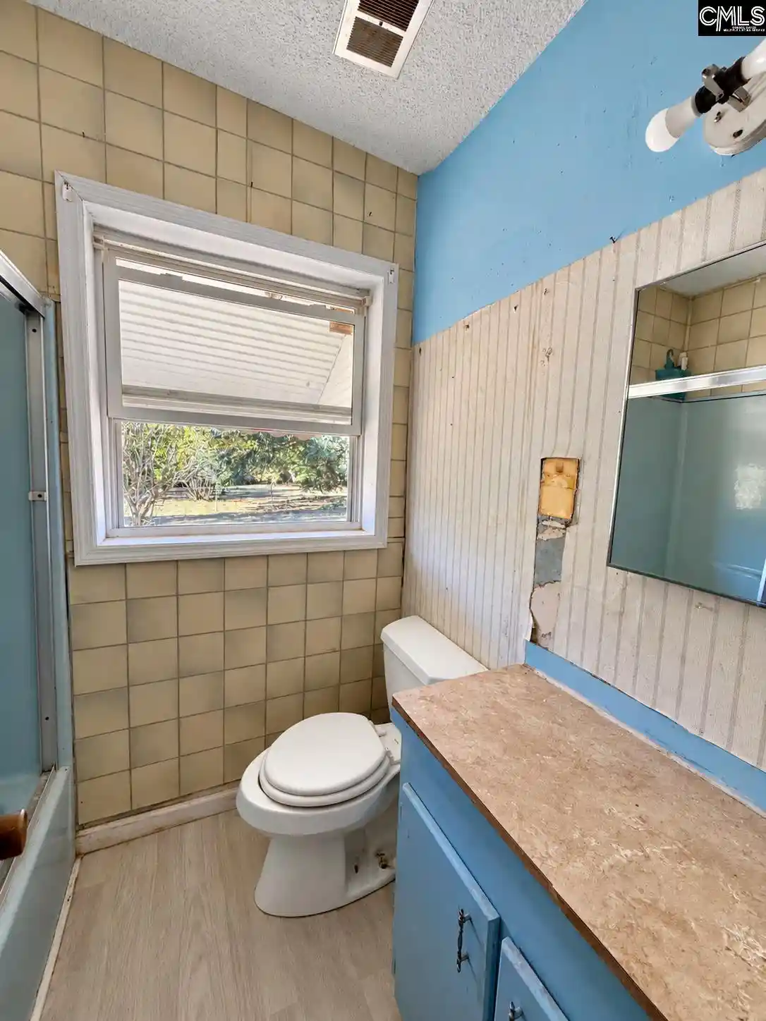 Photo 4 of Single family home for sale at 6588 Old State Rd, Saint Matthews, SC 29135 | MLS# 644888 | Listing updated on 2026-10-13