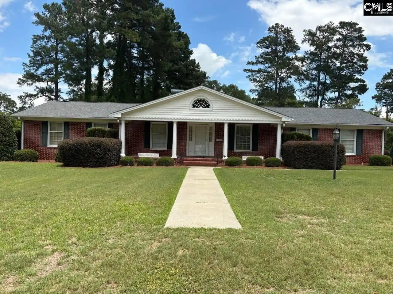 Photo 1 of Single family home for sale at 100 Murray Dr, Cheraw, SC 29520 | MLS# 644901 | Listing updated on 2026-10-13