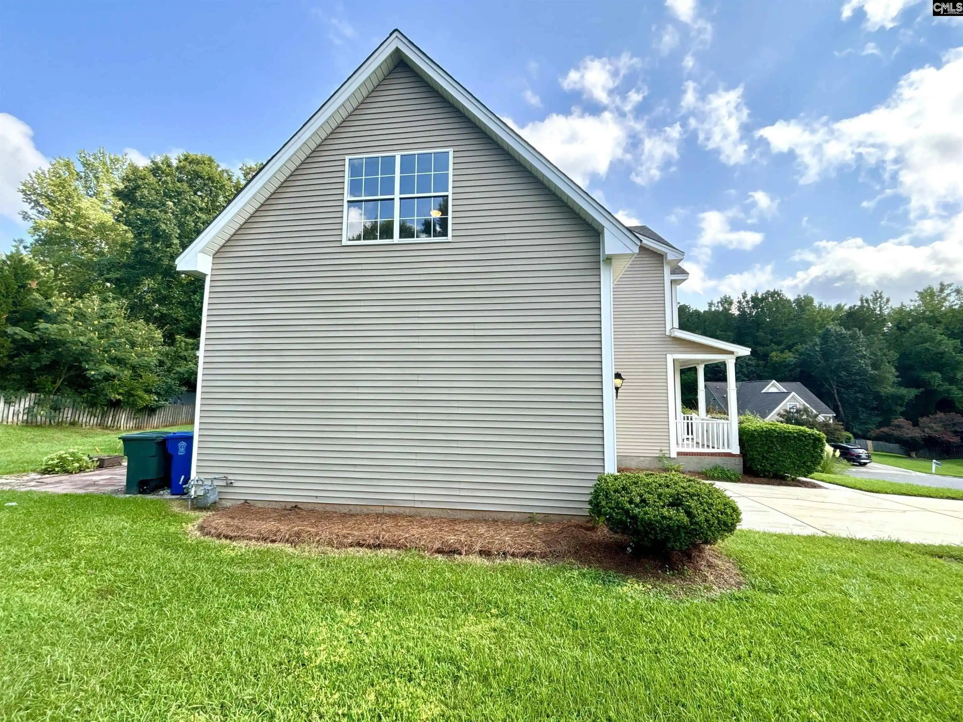 Photo 3 of Single family home for sale at 6 Hvn Ridge, Columbia, SC 29212 | MLS# 644916 | Listing updated on 2026-10-21