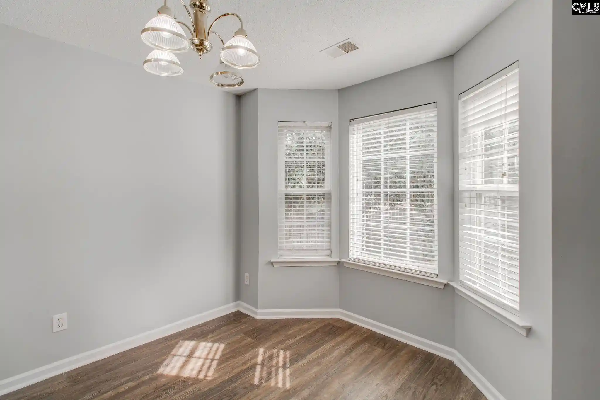Photo 2 of Single family home for sale at 511 Oak Cvs, Columbia, SC 29229 | MLS# 645035 | Listing updated on 2026-10-15