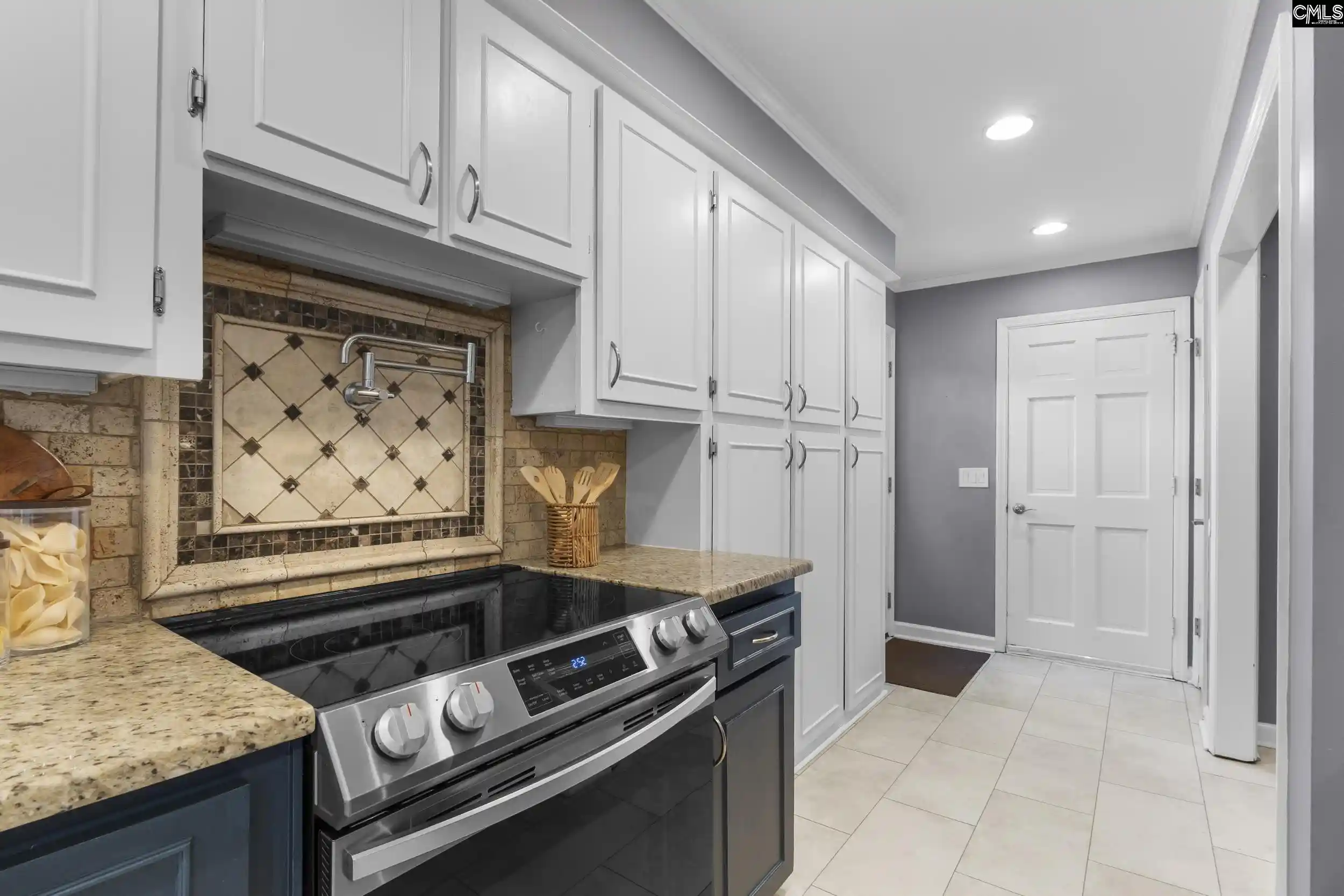 Photo 2 of Sale Pending at 2313 Raven, West Columbia, SC 29169 | MLS# 645501 | Listing updated on 2026-10-27