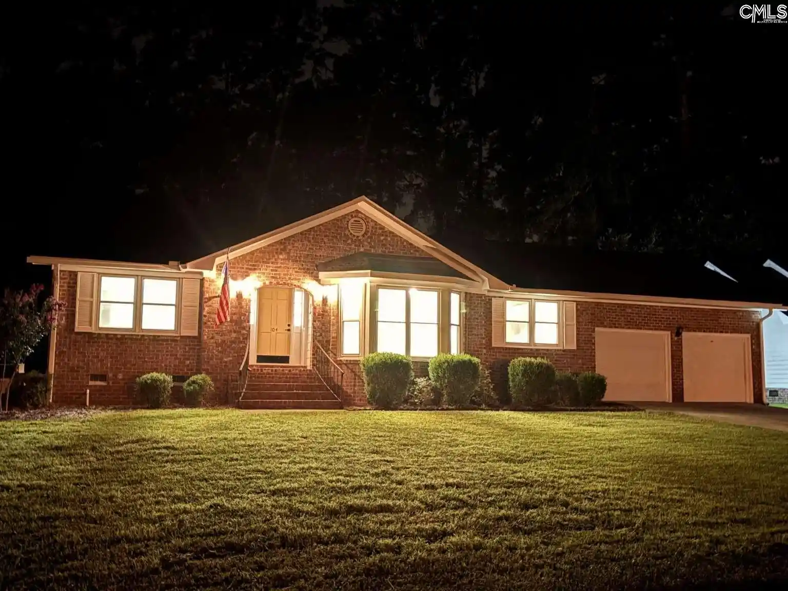 Photo 1 of Single family home for sale at 104 Blue Heron, Summerville, SC 29485 | MLS# 645745 | Listing updated on 2026-10-26