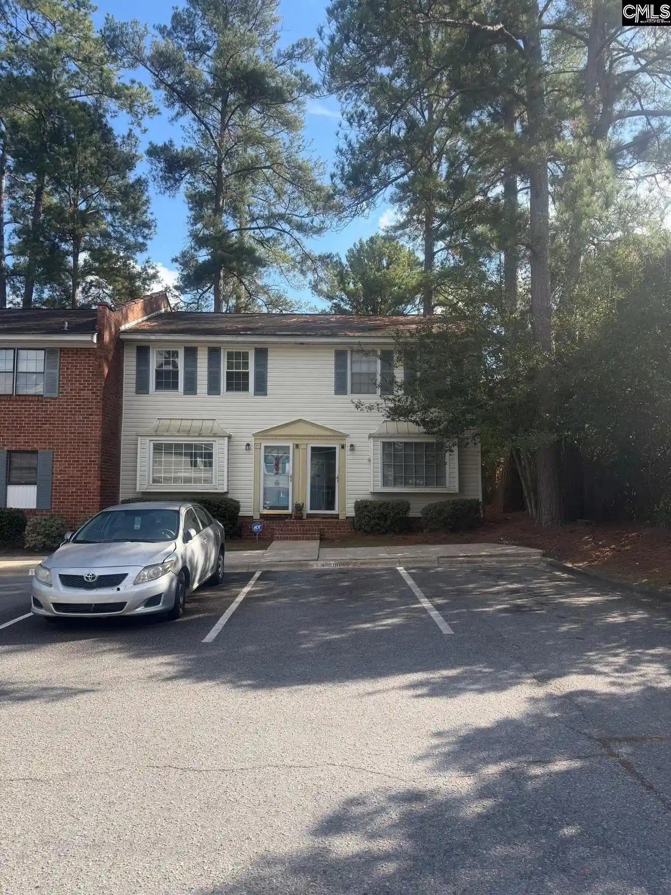 Photo 2 of Townhouse for sale at 1600 Grays Inn, Columbia, SC 29210 | MLS# 645814 | Listing updated on 2026-10-28