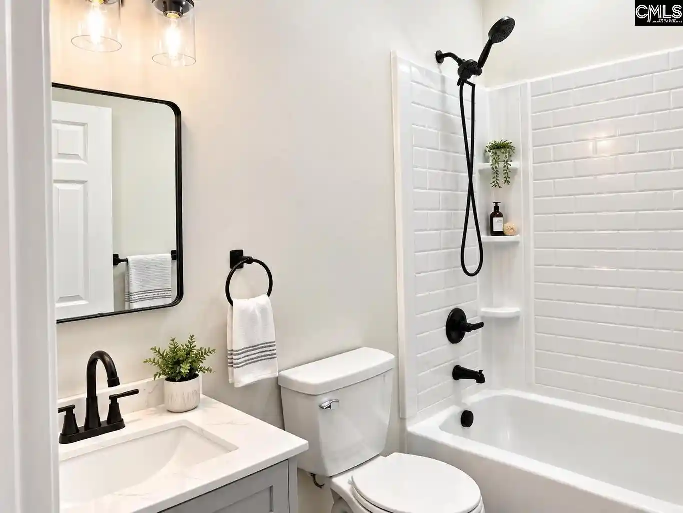 Photo 4 of Single family home for sale at 31 Old Heritage Pl, Saint Matthews, SC 29135 | MLS# 645877 | Listing updated on 2026-10-28