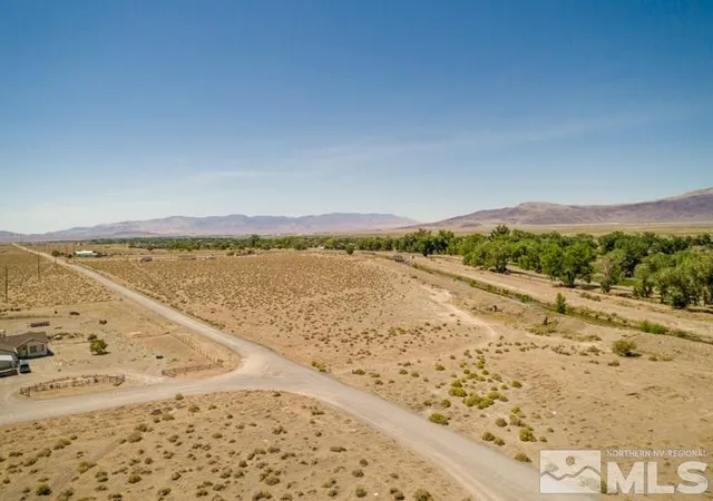 Photo 4 of House for sale at 4505 Farm District Rd, Fernley, NV 89408 | MLS# 200011822 | Listing updated on 2026-01-27