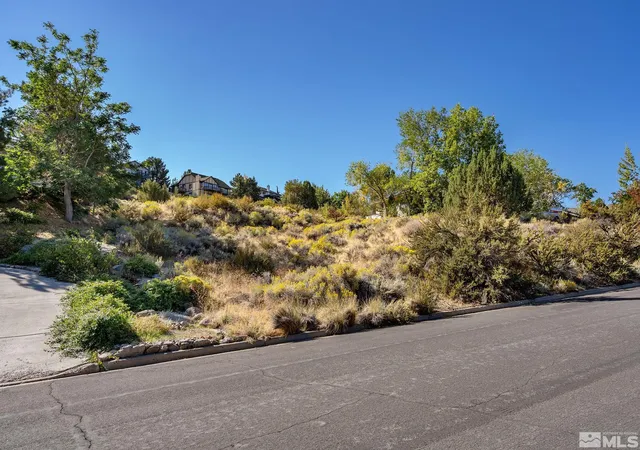 2nd image of 2860 Sagittarius Dr, Reno, NV 89509 | MLS# 220014865