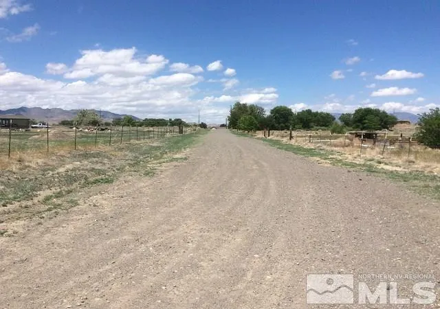 3rd image of 1075 Browne Ln, Fernley, NV 89408 | MLS# 180007165