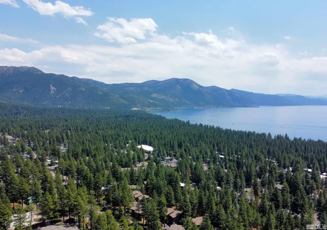 2nd image of 807 Alder Ave, Incline Village, NV 89451