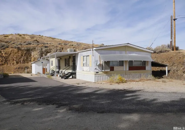 Photo 4 of Manufactured home for sale at 5435 N Virginia St, Reno, NV 89506 | MLS# 250001660 | Listing updated on 2025-09-10