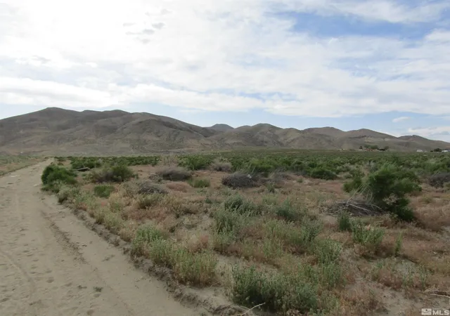 9th image of 23 Shelter Hills Dr, Yerington, NV 89447 | MLS# 230005382