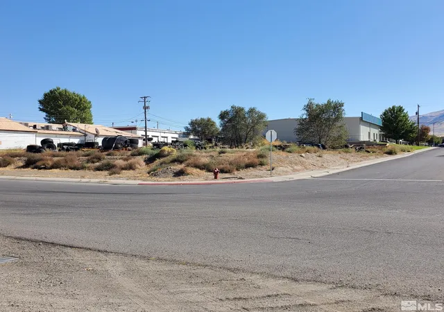 2nd image of 609 Sheehan St, Winnemucca, NV 89445 | MLS# 240012902