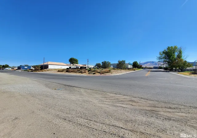 4th image of 609 Sheehan St, Winnemucca, NV 89445 | MLS# 240012902