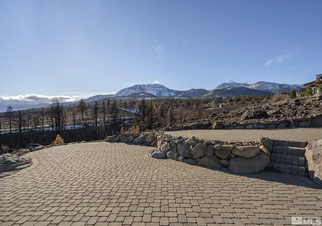 3rd image of 229 S Earlham Ct, Reno, NV 89511 | MLS# 250000271
