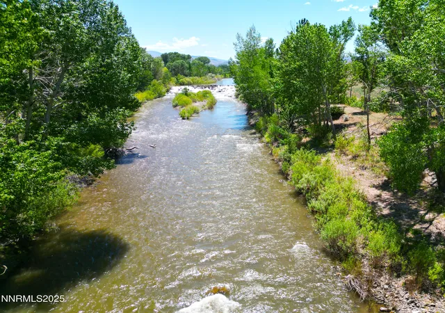 Photo 4 of Single family home for sale at 557 Wyatt Ln, Gardnerville, NV 89460 | MLS# 250001268 | Listing updated on 2025-08-05