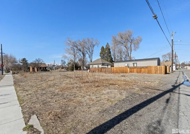 3rd image of 402 5Th St, Sparks, NV 89431 | MLS# 250001605