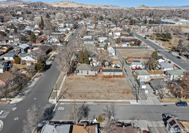 4th image of 402 5Th St, Sparks, NV 89431 | MLS# 250001605