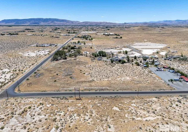 5th image of 5025 Tamarack St, Silver Springs, NV 89429 | MLS# 240009641