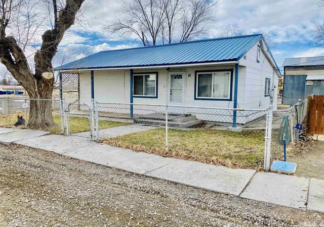 Homes for sale in Mcdermitt, NV | 10 Olavarria, Mcdermitt, NV 89421 | MLS# 240015116