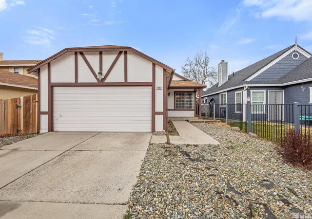 Photo 3 of Single family home for sale at 1687 Noreen Dr, Sparks, NV 89434 | MLS# 250001587 | Listing updated on 2025-11-01