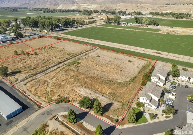 5th image of 700 Surprise Ave, Yerington, NV 89447 | MLS# 240011343