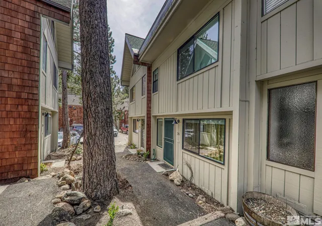 4th image of 989 Tahoe Blvd #36, Incline Village, NV 89451 | MLS# 250005115
