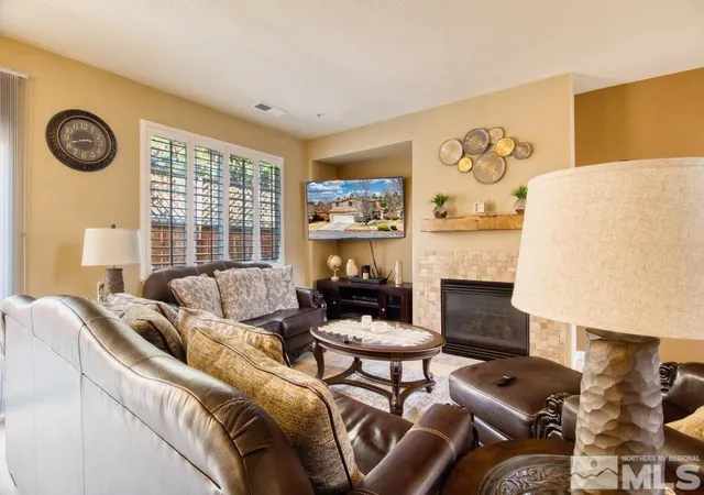 Photo 4 of Single family home for sale at 2078 Tivoli, Sparks, NV 89434 | MLS# 250004526 | Listing updated on 2025-08-06