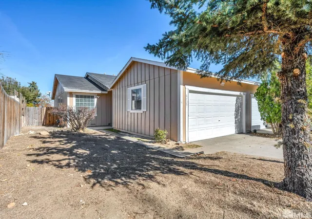 Photo 1 of Townhouse for sale at 6735 Peppermint Dr, Reno, NV 89506 | MLS# 250005038 | Listing updated on 2025-05-30