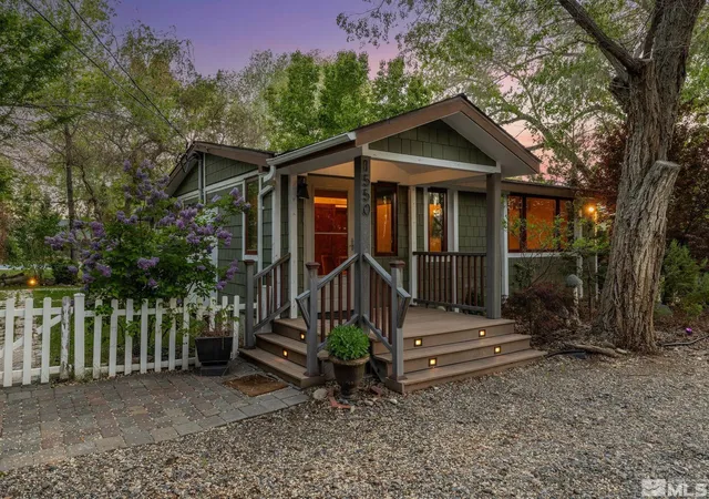 Photo 1 of Single family home for sale at 1550 Mount Rose St, Reno, NV 89509 | MLS# 250006005 | Listing updated on 2025-09-10