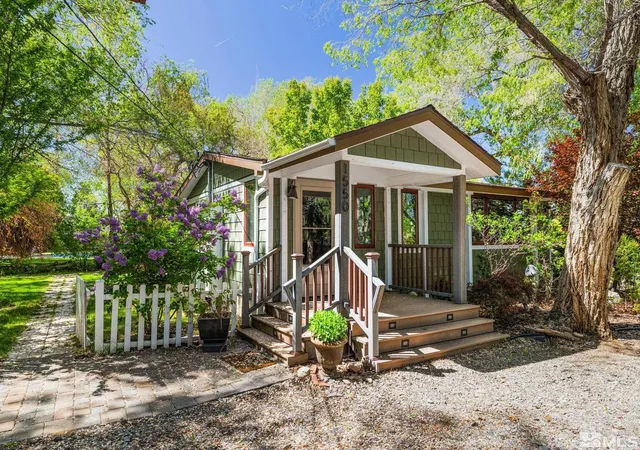 Photo 2 of Single family home for sale at 1550 Mount Rose St, Reno, NV 89509 | MLS# 250006005 | Listing updated on 2025-09-10