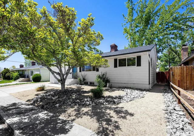 Photo 3 of Single family home for sale at 635 Lester Ave, Reno, NV 89502 | MLS# 250006117 | Listing updated on 2025-08-09