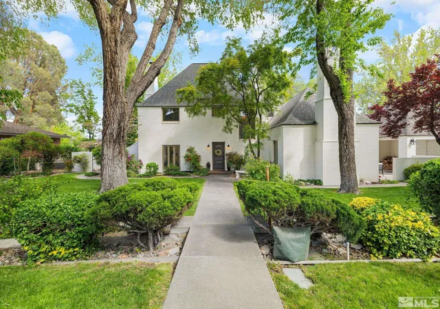 Photo 3 of Single family home for sale at 820 Marsh Ave, Reno, NV 89509 | MLS# 250006555 | Listing updated on 2025-10-27