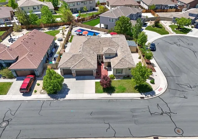 Photo 1 of Single family home for sale at 10555 Hampton Creek Dr, Reno, NV 89521 | MLS# 250050061 | Listing updated on 2025-07-24