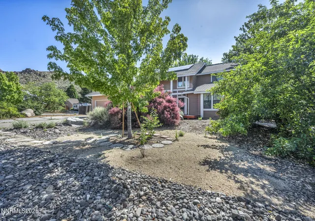 Photo 4 of Single family home for sale at 285 Lemming Dr, Reno, NV 89523 | MLS# 250050684 | Listing updated on 2025-10-11