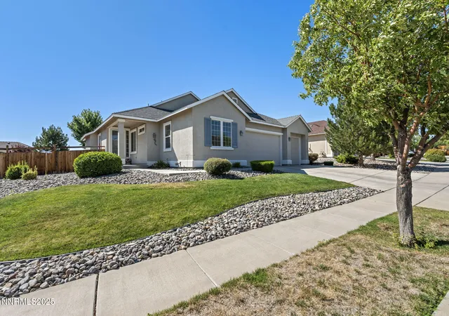 Photo 3 of Single family home for sale at 6727 Equation Dr, Sparks, NV 89436 | MLS# 250053140 | Listing updated on 2025-09-14