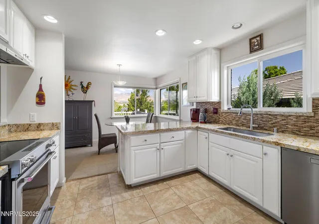 Photo 3 of Single family home for sale at 1435 Palisade Dr, Reno, NV 89509 | MLS# 250051023 | Listing updated on 2025-11-20