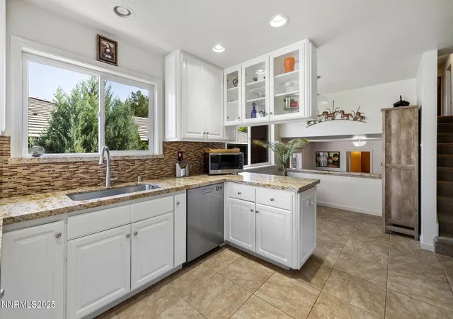 Photo 3 of Single family home for sale at 1435 Palisade Dr, Reno, NV 89509 | MLS# 250051023 | Listing updated on 2025-11-20