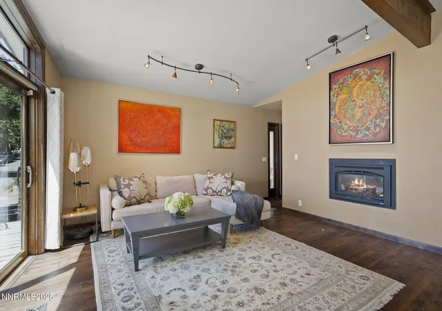 Photo 4 of Single family home for sale at 909 Tyner Way, Incline Village, NV 89451 | MLS# 250051003 | Listing updated on 2025-09-18