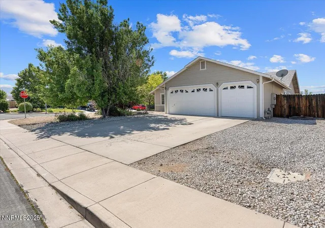 Homes for sale in Sparks, NV | 1406 Rosy Finch Dr, Sparks, NV 89441 | MLS# 250051336