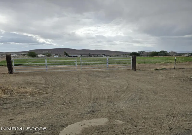 21st image of 900 Cattle Dr, Fernley, NV 89408 | MLS# 250051242