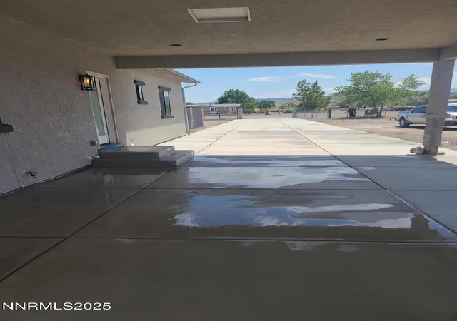 4th image of 900 Cattle Dr, Fernley, NV 89408 | MLS# 250051242