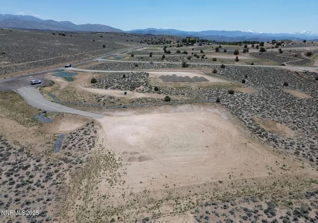 3rd image of 2040 Currant Ct #1, Gardnerville, NV 89410 | MLS# 250051438