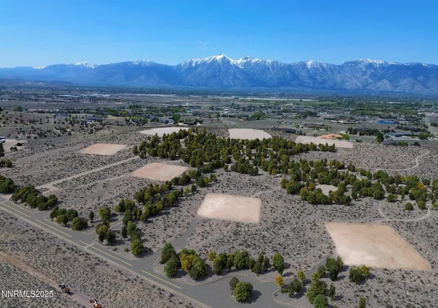 9th image of 2040 Currant Ct #1, Gardnerville, NV 89410 | MLS# 250051438
