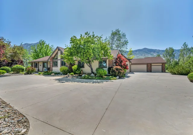 4th image of 1008 Georgia Ln, Gardnerville, NV 89460 | MLS# 250051750