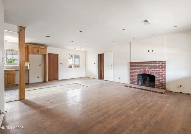 3rd image of 1145 Kirman Ave, Reno, NV 89502 | MLS# 250051860