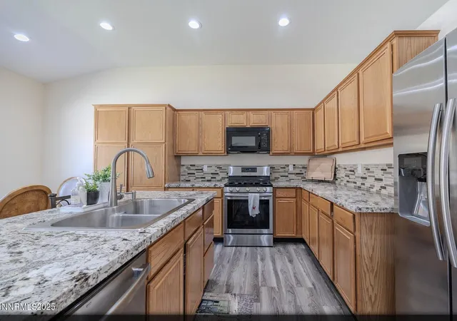 Photo 3 of Single family home for sale at 4080 Twin Fls Dr, Reno, NV 89511 | MLS# 250052002 | Listing updated on 2025-11-10