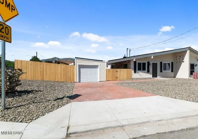 Photo 1 of Townhouse for sale at 13501 Mount Shasta St, Reno, NV 89506 | MLS# 250052170 | Listing updated on 2025-09-11