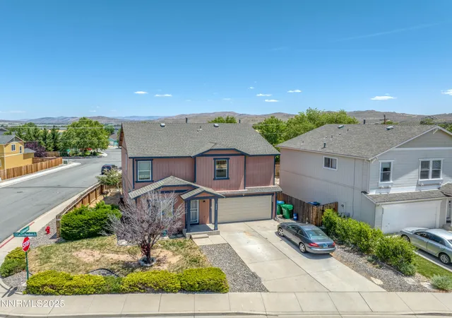 Photo 2 of Single family home for sale at 9698 Canyon Meadows Dr, Reno, NV 89506 | MLS# 250052566 | Listing updated on 2025-08-19